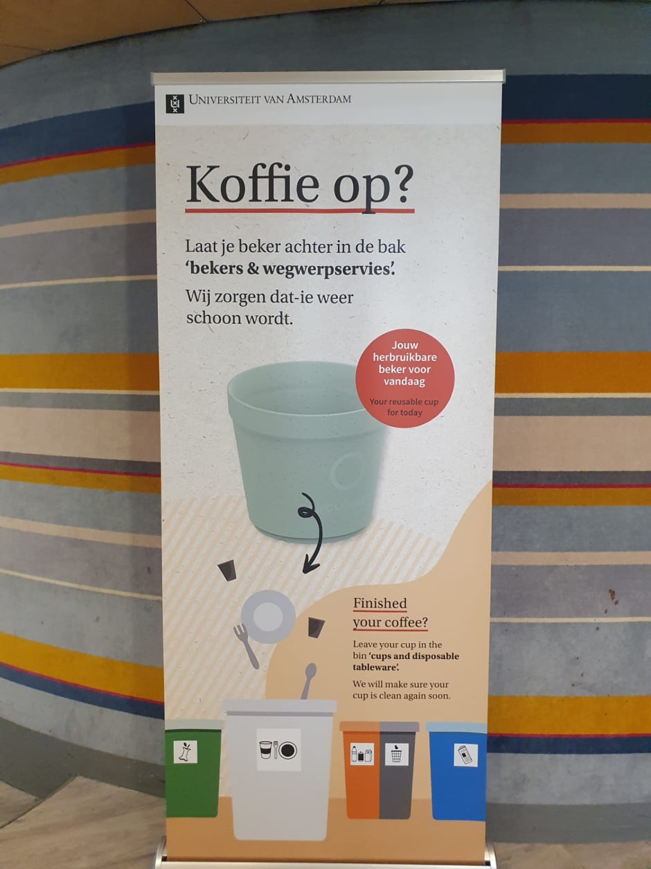 The pilot with free reusable cups at the P.C. Hoofthuis